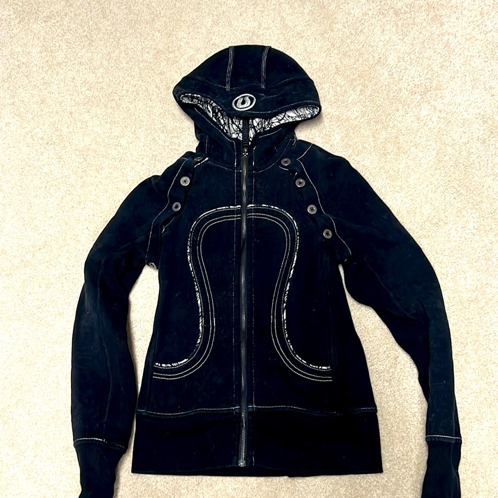 Lululemon scuba hoodie/ detachable sleeves/ become a hoodie vest/special edition